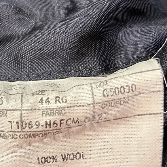 Joesph A. Banks Navy Blue Wool signature gold - Picture 5 of 11